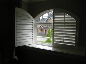 Eyebrow Horizontal Shutters