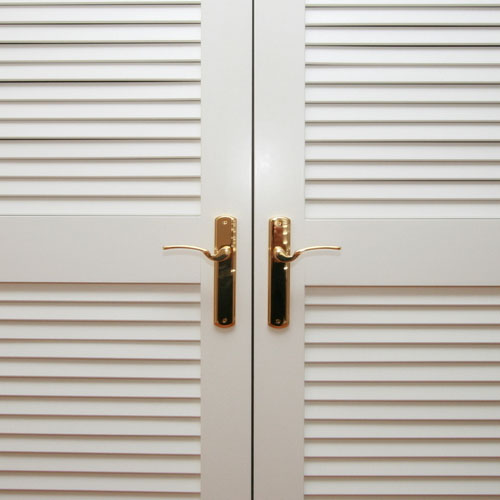 Louvered doors in custom colours with premium hardware