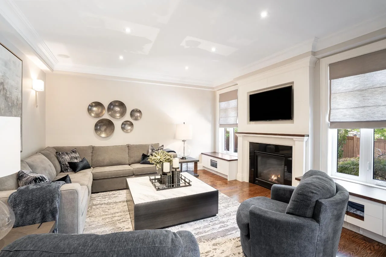 Roman Shades Livingroom